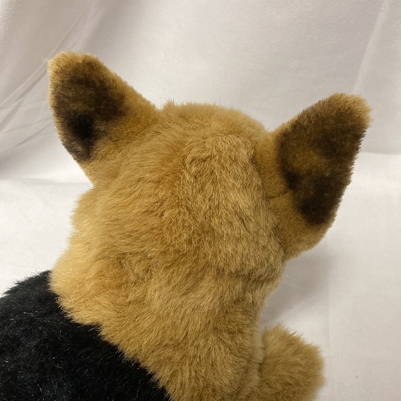 E & J Realistic German Shepherd Plush Dog - Picture 5 of 13